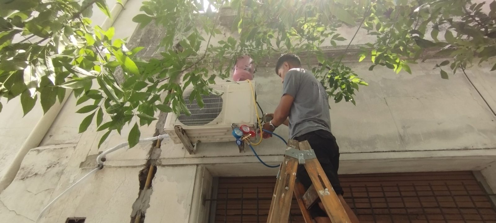 Aire acondicionado en Adrogué · trabajo realizado por RefriFast en CABA y Zona Norte