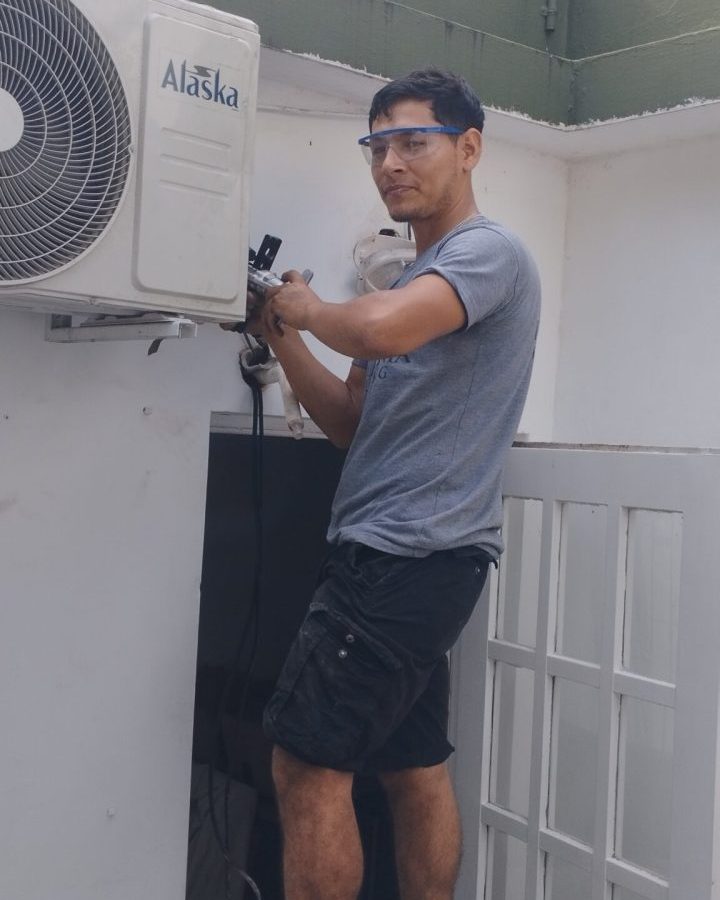 Instalación de aire acondicionado en departamento nuevo, CABA: detalle 14