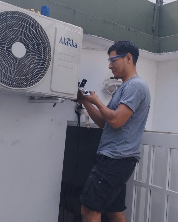Instalación de aire acondicionado en departamento nuevo, CABA: detalle 16