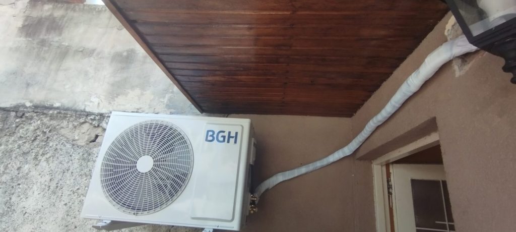 Instalación de aire acondicionado en pared antigua, CABA: detalle 10