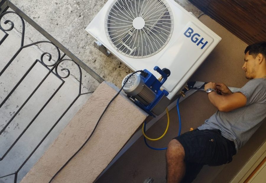 Instalación de aire acondicionado en pared antigua, CABA: detalle 12