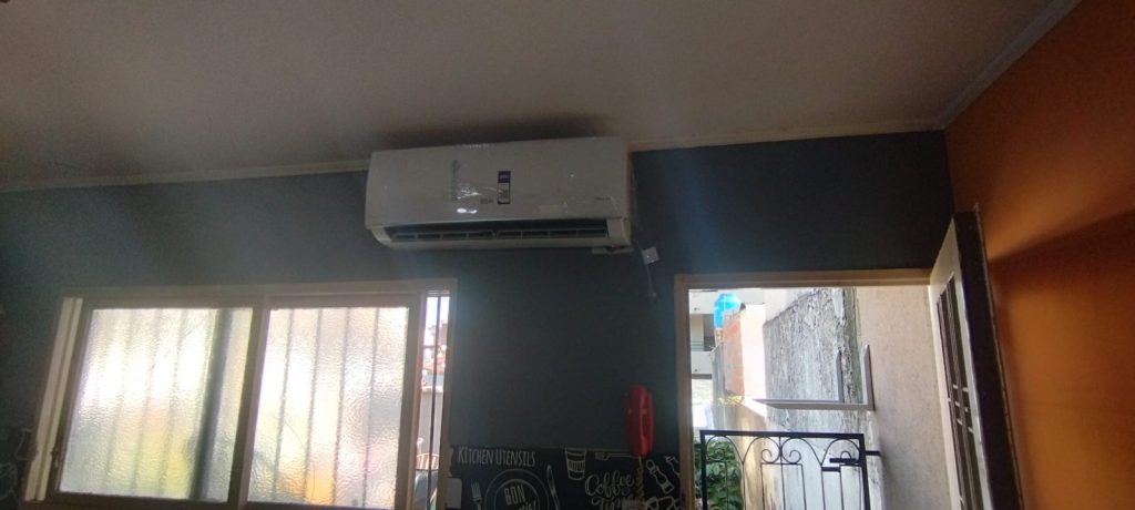 Instalación de aire acondicionado en pared antigua, CABA: detalle 15