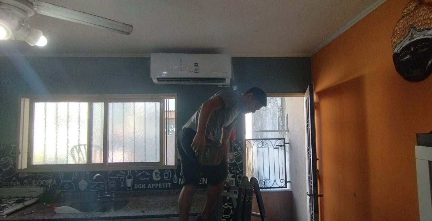 Instalación de aire acondicionado en pared antigua, CABA: detalle 17
