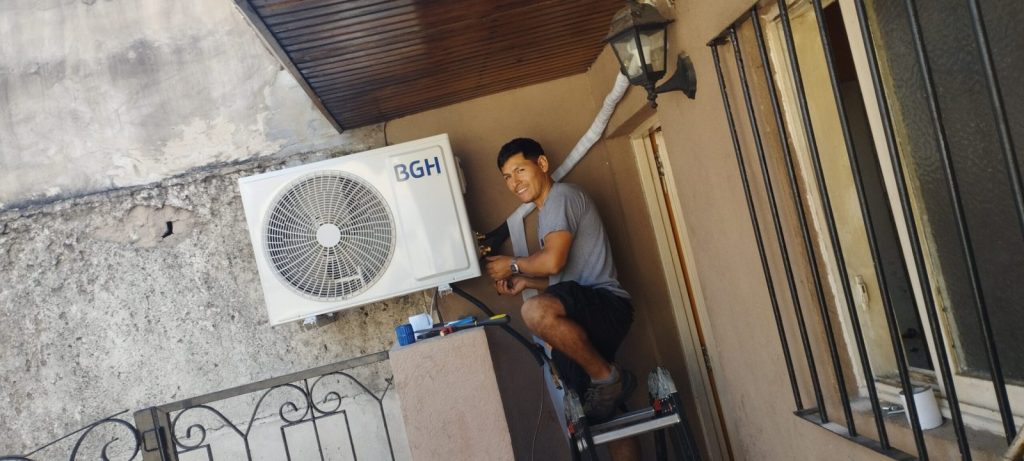 Instalación de aire acondicionado en pared antigua, CABA: detalle 18