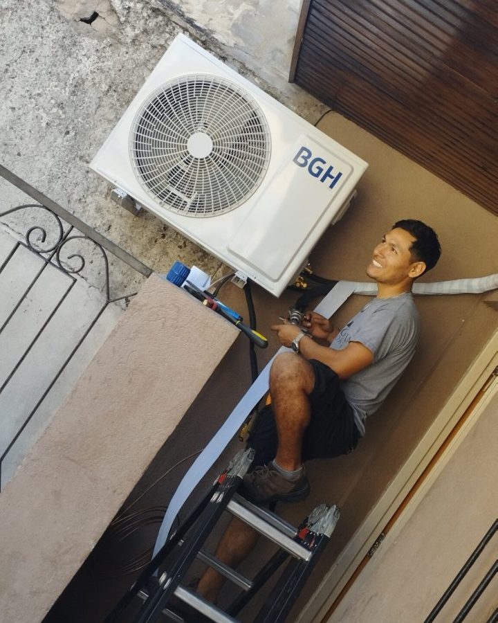 Instalación de aire acondicionado en pared antigua, CABA: detalle 5